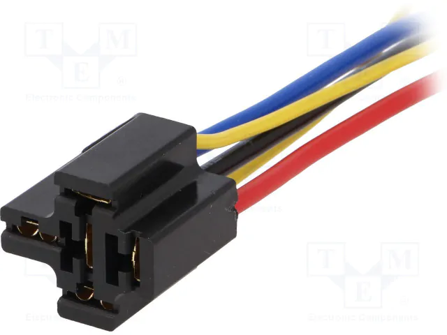 Releepesa 4/5-e klemmiga 40A, juhtmetega